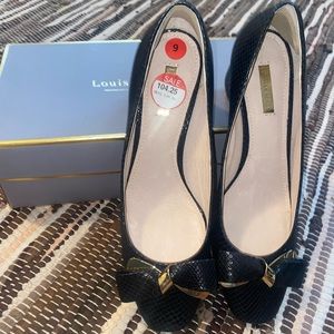 Brand new Louise et Cie heels